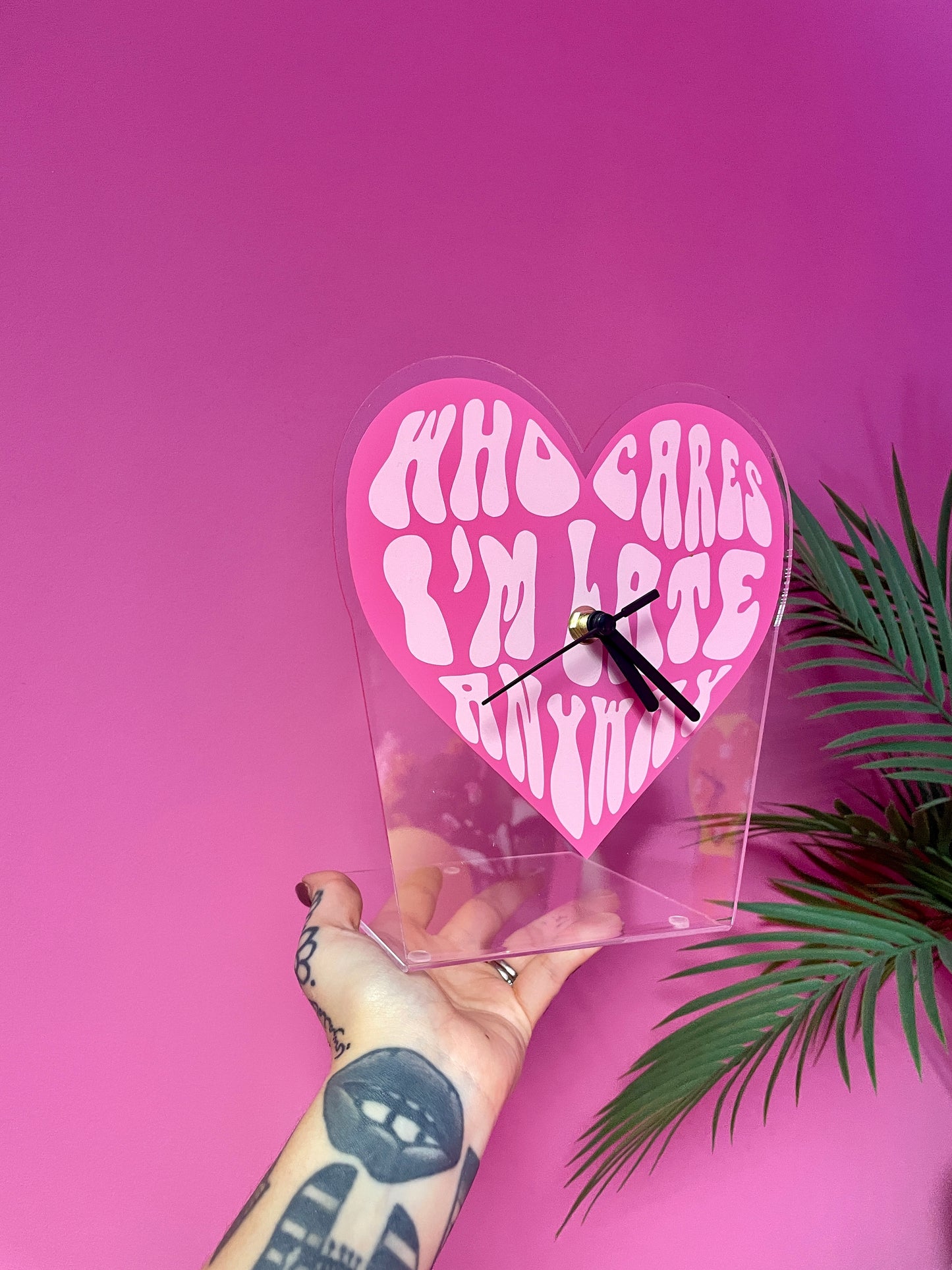 Who cares i'm late anyway heart shaped table decorative clock silent movement