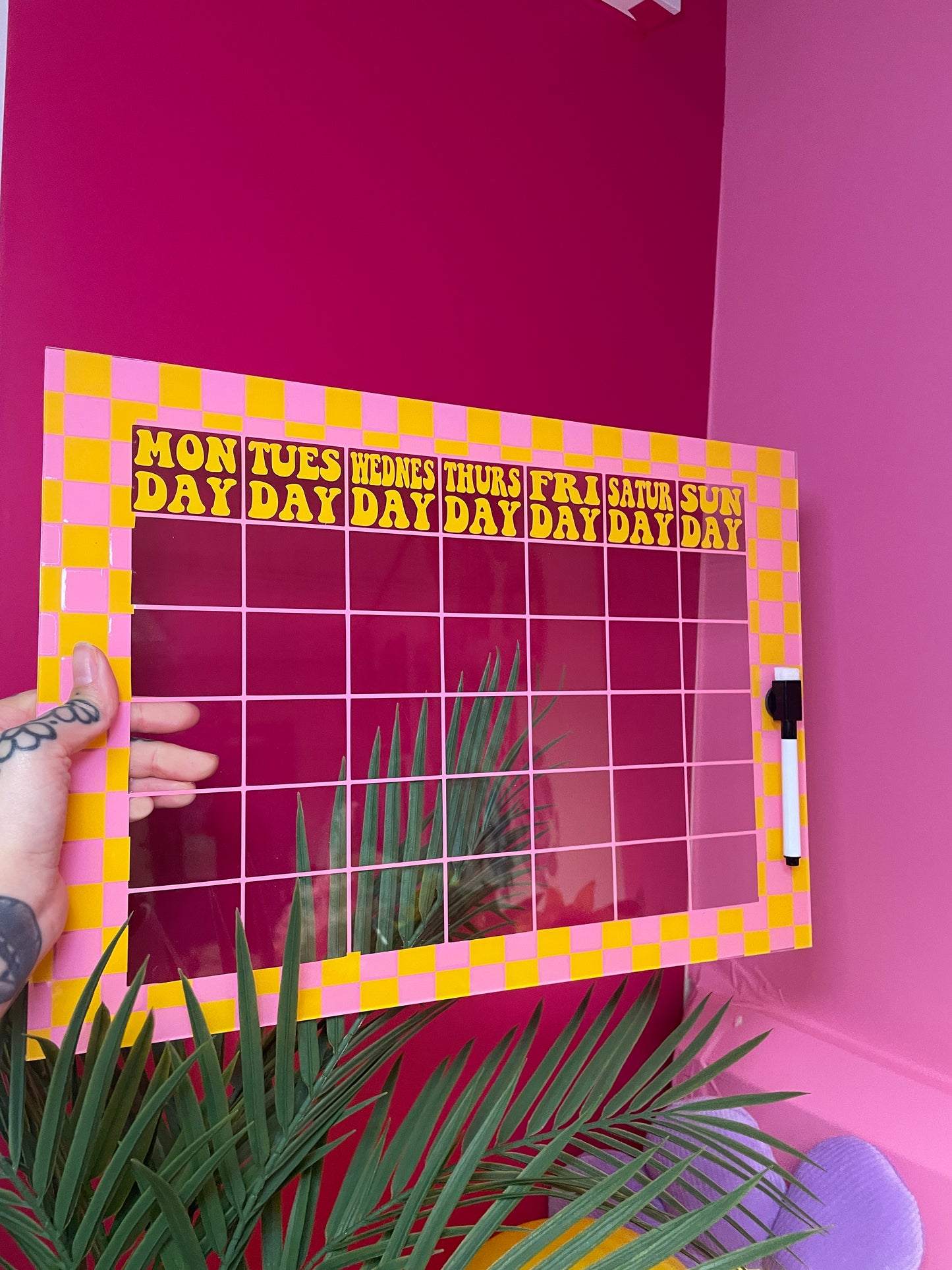 Checkerboard pattern reusable acrylic month calendar board groovy decor